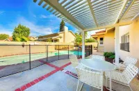 Great for Family's Disneyland Close  5 Bedrooms, 3 Baths, Sleeps 12 Pool Home
