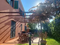 Apartment Cala Azzurra - with large garden and a stone's throw from the sea Hotels in Rio