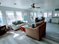 Rocky Mtn Modern Cabin- Pets Welcome FREE!! 30+ Days Hotels in Fairplay