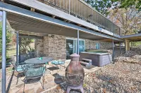Hot Tub & Dock: Lakefront Home in Hot Springs - Wifi