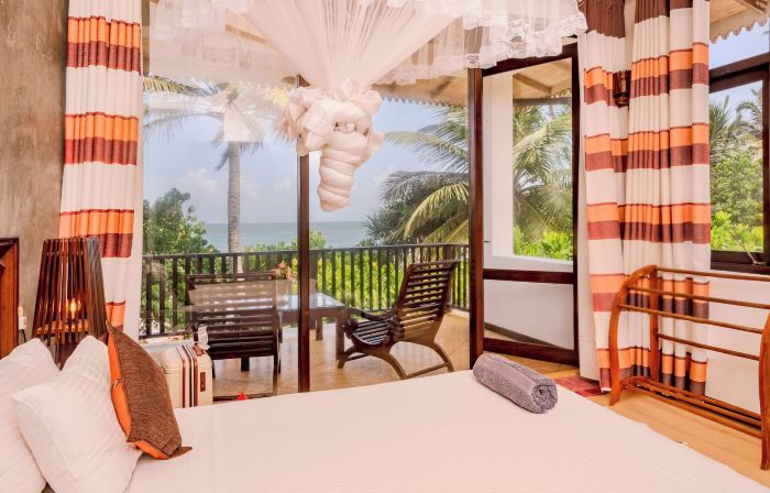 Central Beach Inn