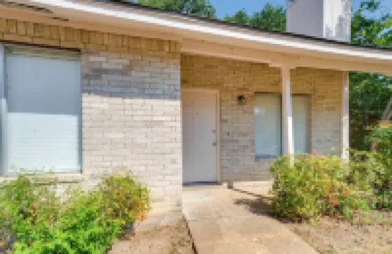 Easy Tailgate Access! Home 3 Mi to College Station