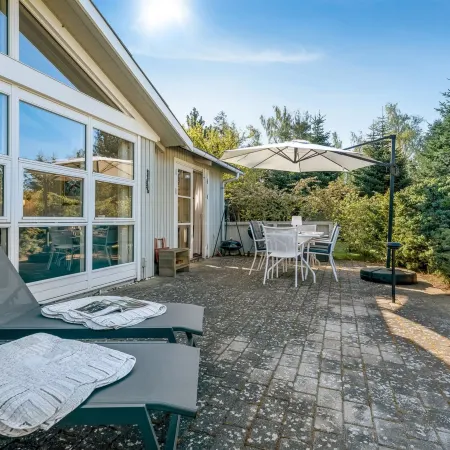 "Jalina" - 500m from the sea