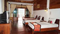 Mekong Paradise Resort Hotels in Pakse
