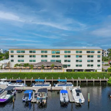 Bayfront Inn 5th Avenue