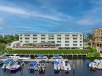 Bayfront Inn 5th Avenue Hotel di Naples