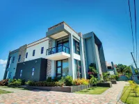 Luxury Oceanfront Villa Fully Staffed Hotels in Tower Isle