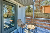 Hot Springs Getaway w/ Beautiful Lake Views! - 3-Star