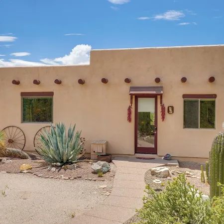 Chic Tucson Casita w/ Deck & Panoramic Views!
