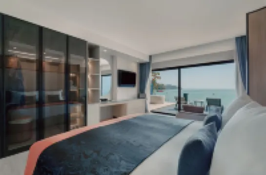 Hotel Tide Phuket Beach Front