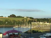 Appartement Duplex de Charme Le Grenier de la Tour Hotels in Treguier