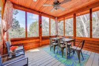 'Lakewood Secret' Cabin ~ 4 Mi to the Lake! - Country Houses