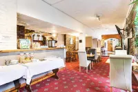 Yardley Manor Hotel - Breakfast