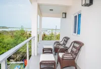 OCEAN SEACRET Luxurious views, Gated safe pool near Grace Bay beach PRIVATE CHEF Hotel a Cooper Jack Bay Settlement