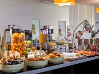 Novotel Paris la Défense Esplanade - breakfast
