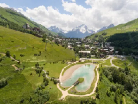Chalet in Les Deux Alpes near Ski Lift