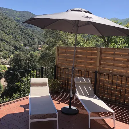 Attraktive und luxuriöse Villa mit Pool-Jacuzzi