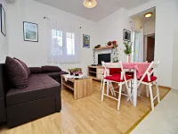 Apartments Nodilo - One Bedroom Apartment with Balcony and Sea View (Apt 1) - Wifi