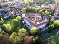 "Artuico" with garden in the castle Hotels in Strassoldo