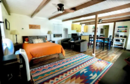 La Casita-Quiet & serene 1bedroom home in nature with AC & WIFI in Lake Elsinore