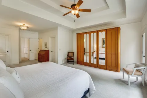 Home on Lake Lanier w/ Dock & Water Views - con encanto