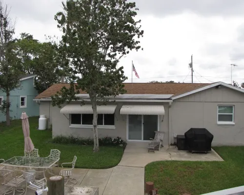 3 BR 2 Bath Salt Air Retreat on Deep Water Canal Minutes to the Gulf Hotels in Hudson