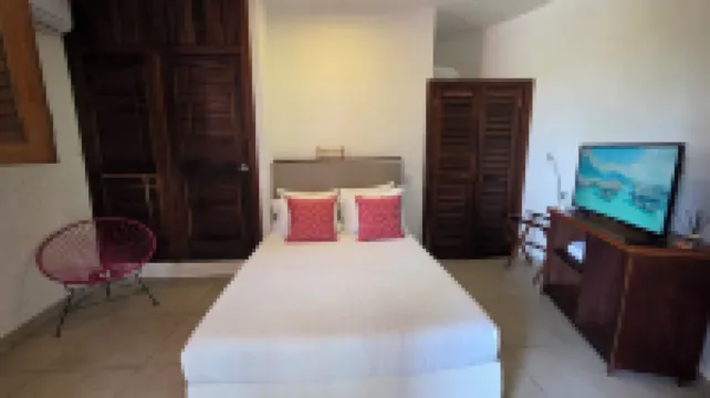 Nice apartment close to the main beach and love beach