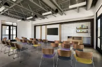 Andaz Scottsdale Resort and Bungalows - Airport Shuttle