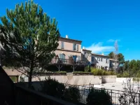 4 Room House 8 People - Selection