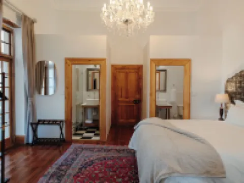Volstruis Paleis Hotels in Ladismith