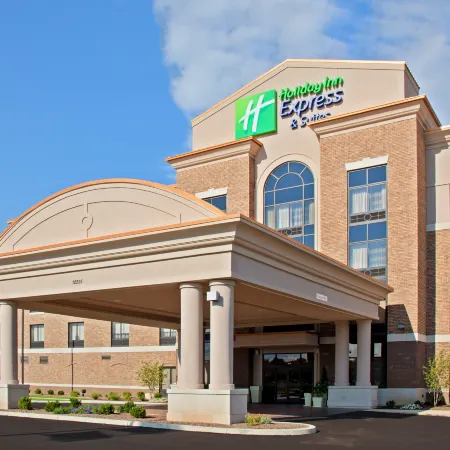 Holiday Inn Express & Suites COLUMBUS EDINBURGH by IHG