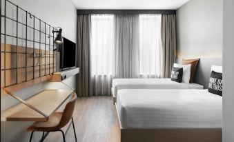 Moxy Alfragide Lisboa