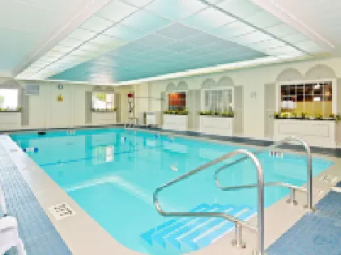 Magnuson Grand Pioneer Inn and Suites Hotel di Escanaba