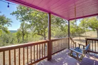 Whimsical Cabin w/ Grill < 4 Mi to Lake Brownwood! - 3-Star