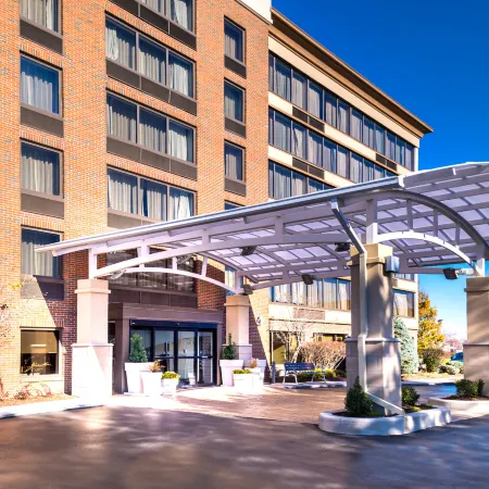 Holiday Inn & Suites WARREN by IHG