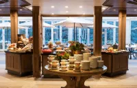 Sonnenalp Hotel - breakfast