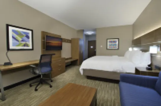 Holiday Inn Express & Suites DALLAS-FRISCO NW TOYOTA STDM by IHG