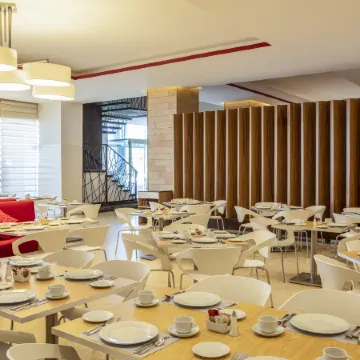 Fiesta Inn Celaya Galerias