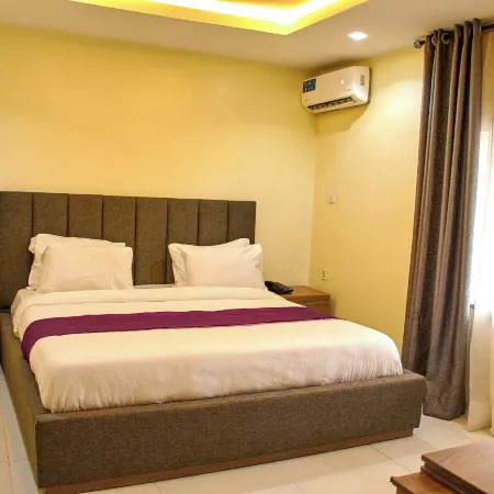 Debayview Hotel