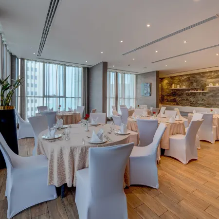 Tryp by Wyndham Abu Dhabi City Center