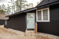 Unwind at This Modern Bethel Village Escape