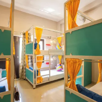 Gostops Rishikesh, Lakshman Jhula