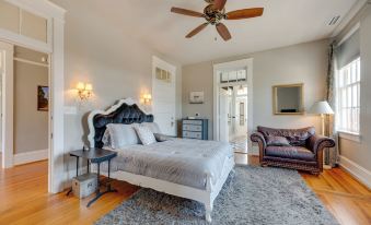 Downtown Winston-Salem Condo w/ Private Library!