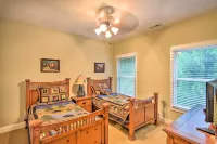 Hiawassee Haven on Lake Chatuge w/ Boat Slip! - parking