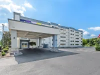 Spark by Hilton Chattanooga Downtown Hotels near Ruby Falls