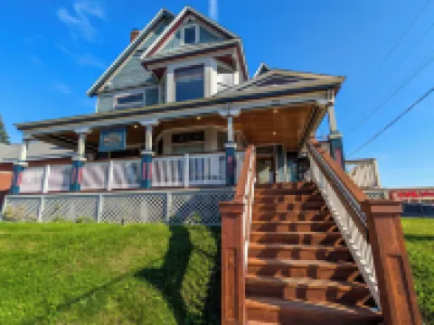 Harris House by Heirloom Boutique Collection