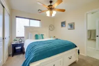 1 Mi to Surprise Stadium! Home w/ Patio & Hot Tub - balcony