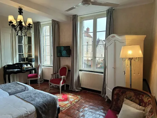 Les Glycines Vézelay Hotels in Vault-de-Lugny