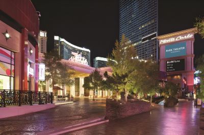 ホテル周辺 パークMGMラスベガスの写真