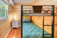 Cottage Close to Caves & Trails in Hocking Hills! - 3-Star